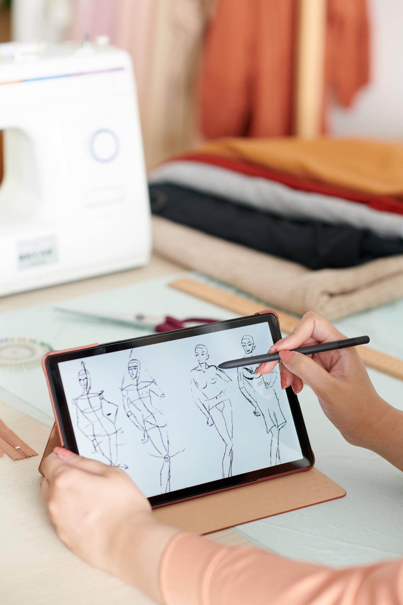 detailed stitch map on tablet showing embroidery vectors